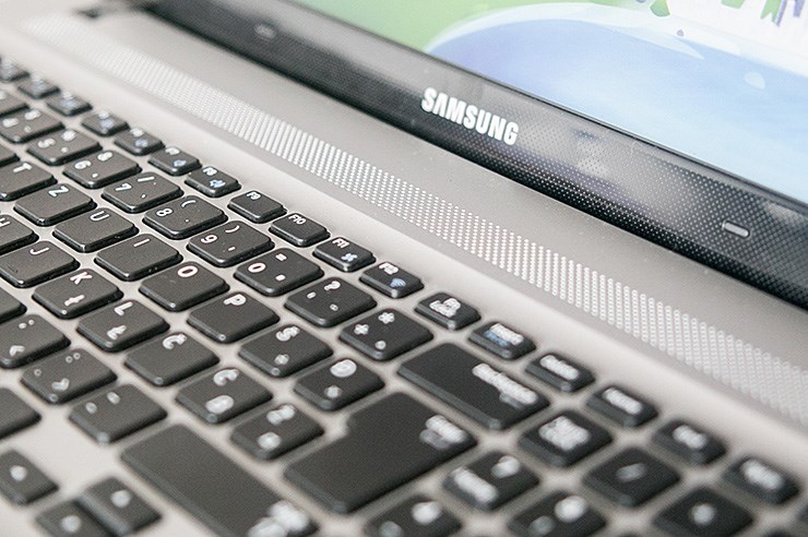 Samsung Ativ book 2 (20).jpg